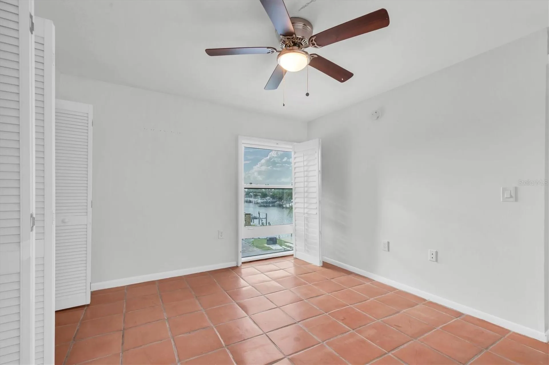 4900 38th Way S St Petersburg FL 33711