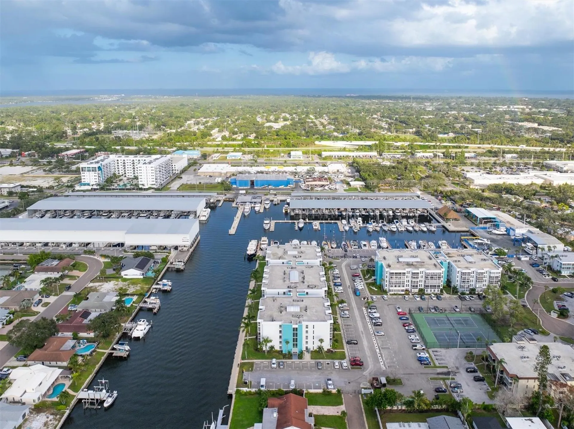 4900 38th Way S St Petersburg FL 33711