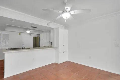 4900 38th Way S St Petersburg FL 33711