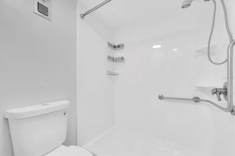 4900 38th Way S St Petersburg FL 33711
