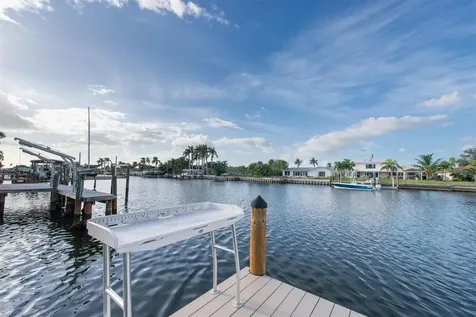 4900 38th Way S St Petersburg FL 33711