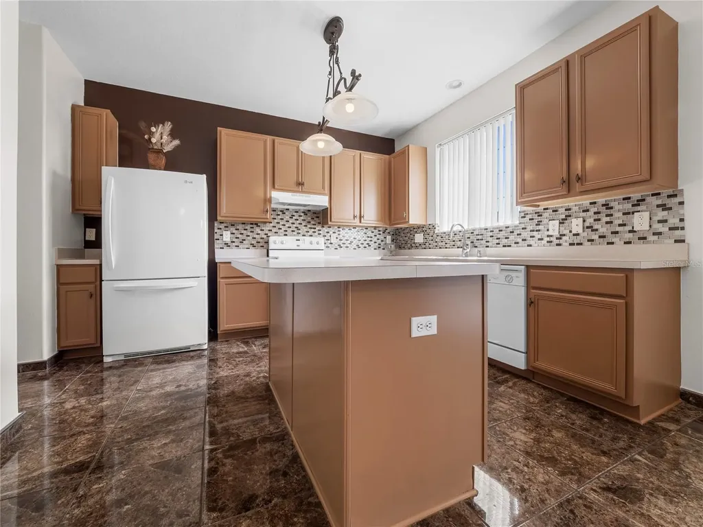 1609 Atlantic Drive Ruskin FL 33570