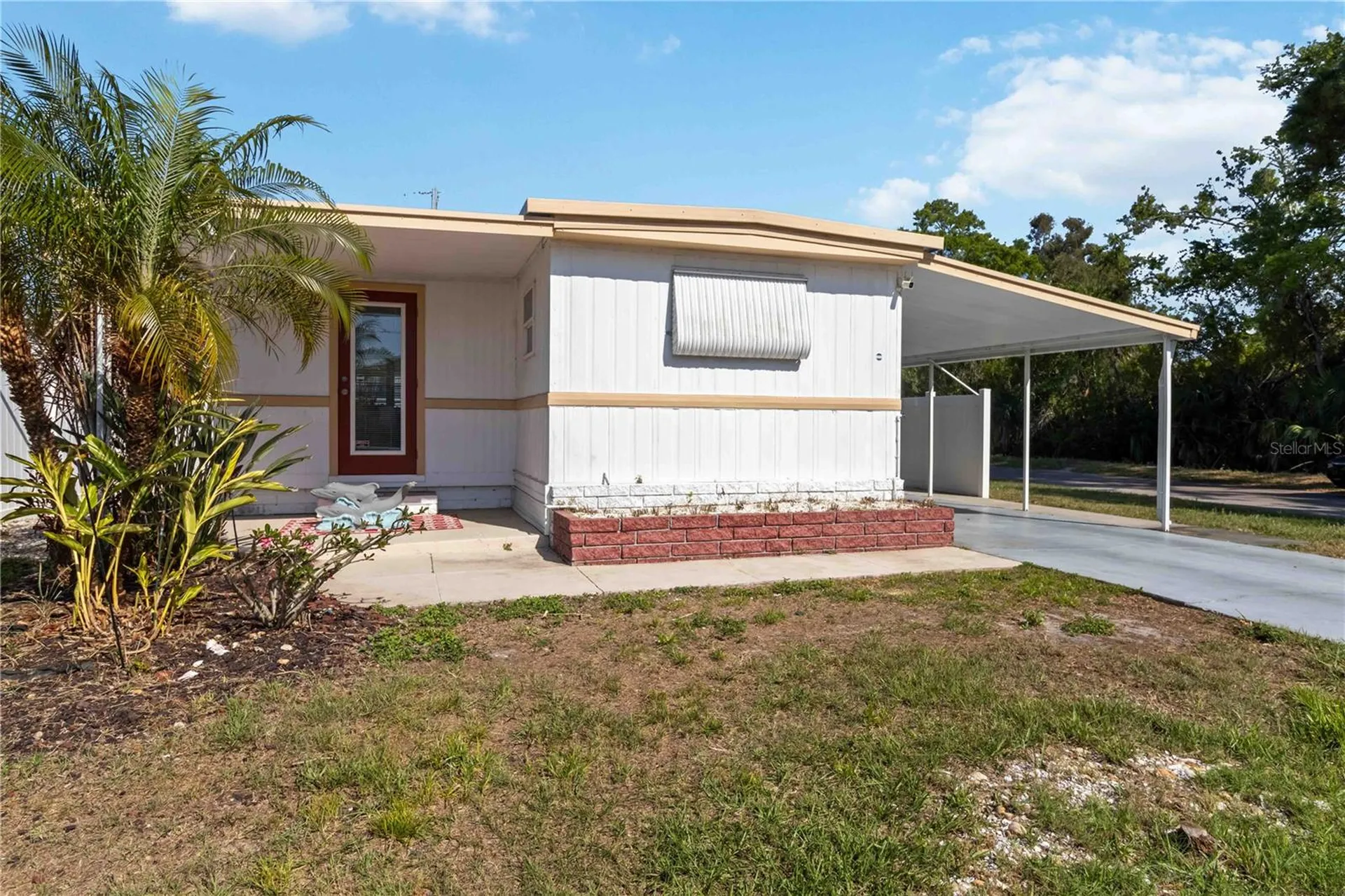 5203 W Pine Street N St Petersburg FL 33709