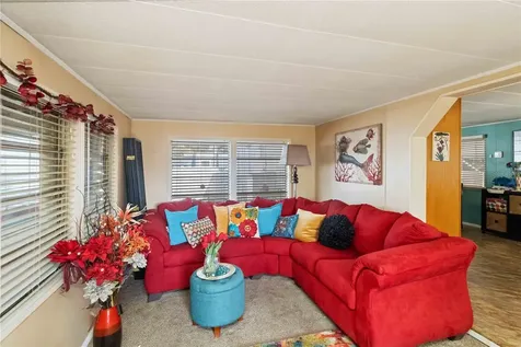 5203 W Pine Street N St Petersburg FL 33709