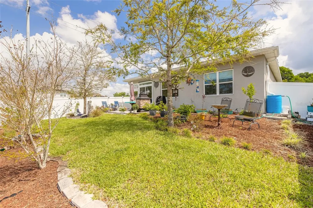 1094 River Falls Circle Deland FL 32720