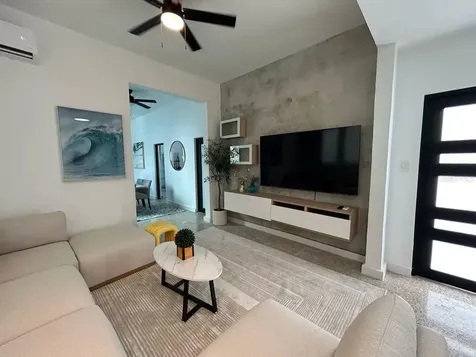 1717 Calle Colon Santurce PR 00911