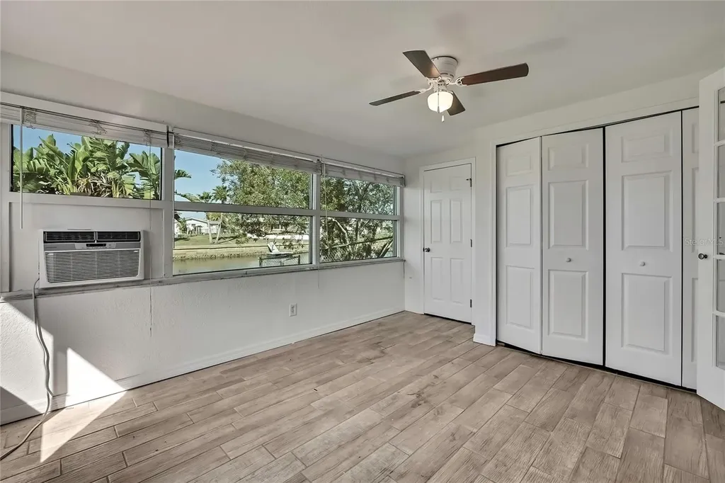 12527 1st Isle Hudson FL 34667