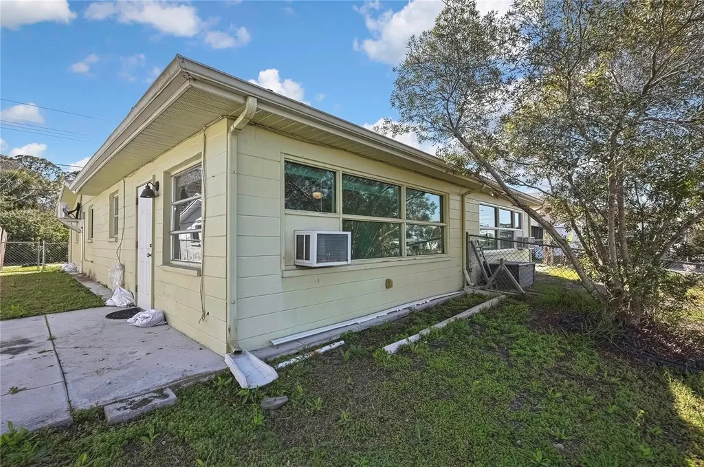 12527 1st Isle Hudson FL 34667