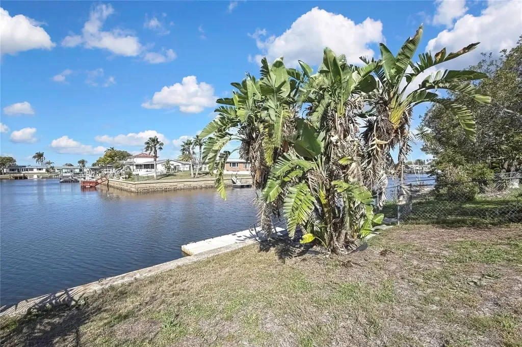 12527 1st Isle Hudson FL 34667