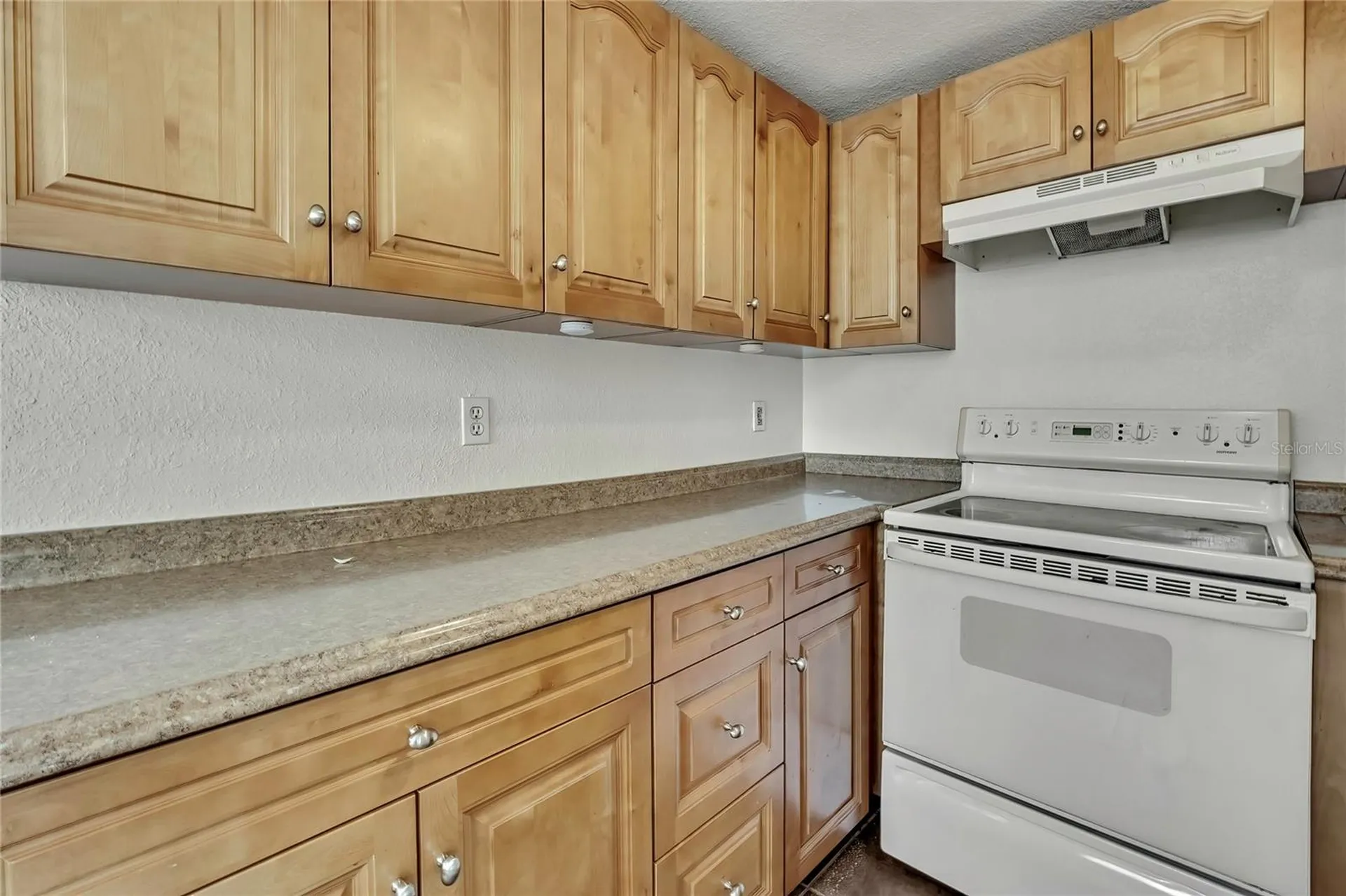 12527 1st Isle Hudson FL 34667