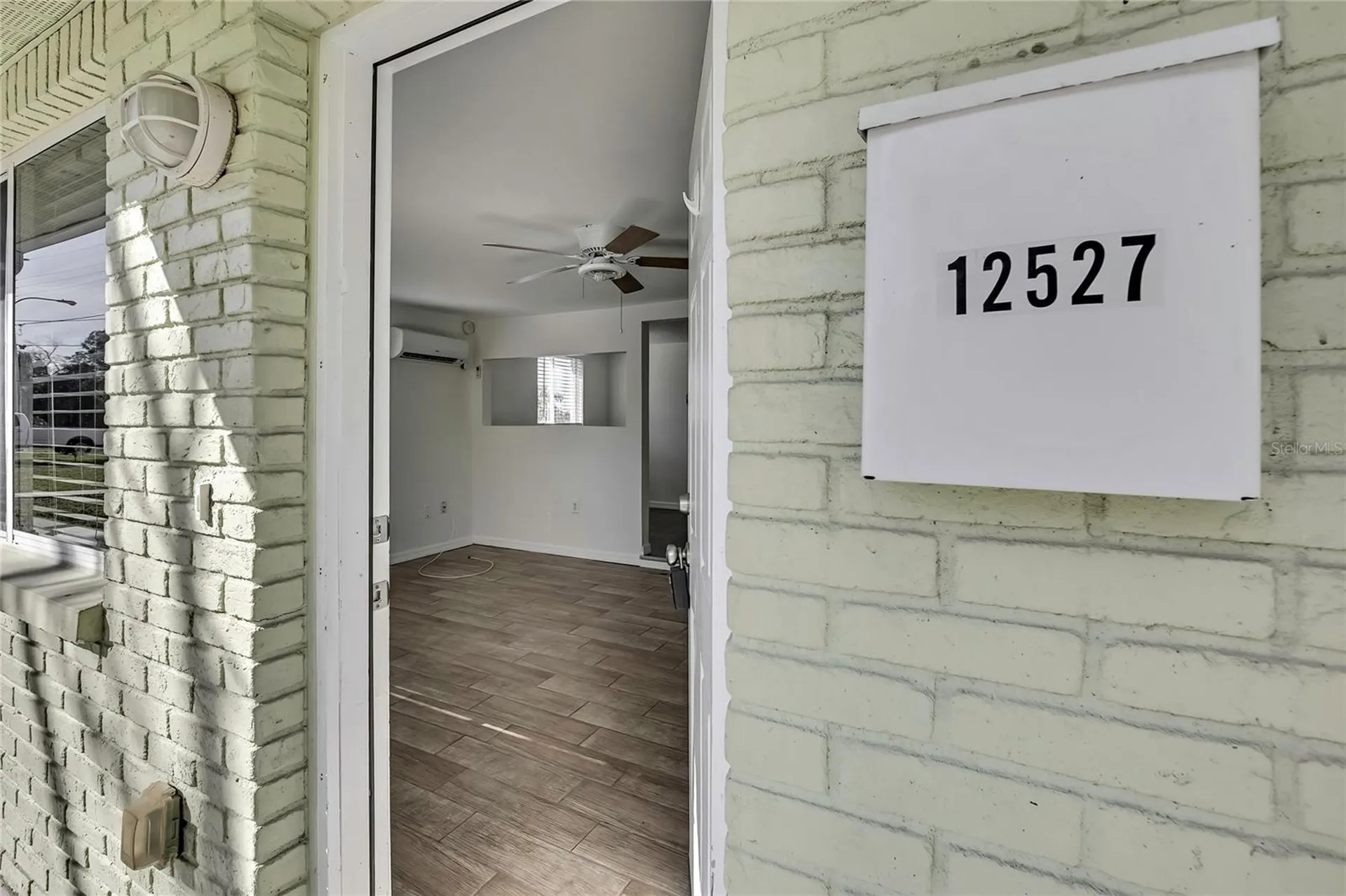 12527 1st Isle Hudson FL 34667