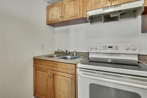 12527 1st Isle Hudson FL 34667