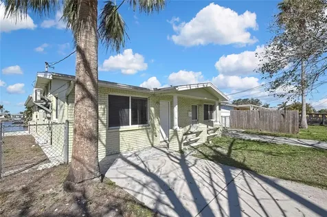 12527 1st Isle Hudson FL 34667