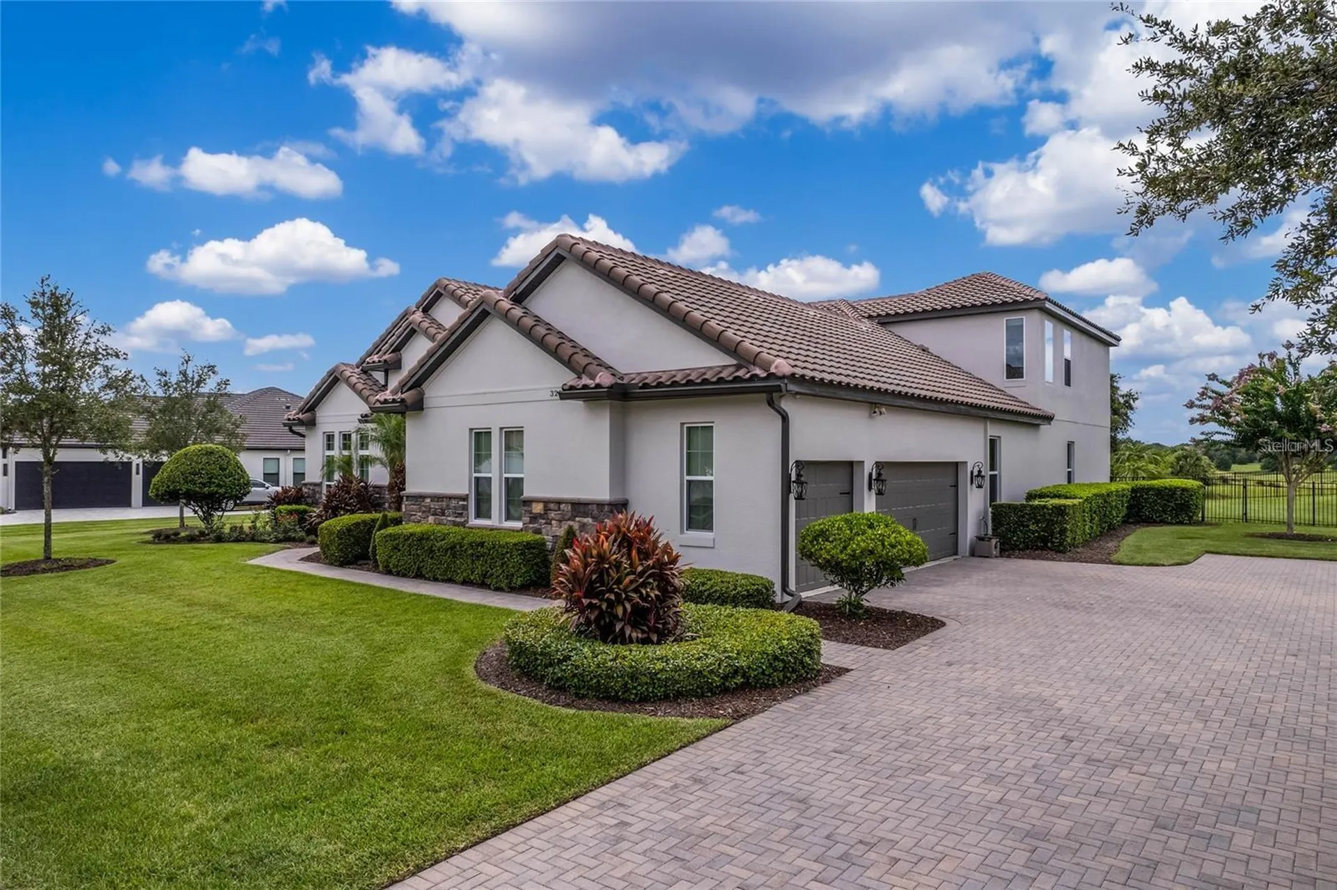 32049 Red Tail Boulevard Sorrento FL 32776