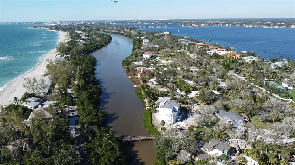 8534 Heron Lagoon Circle Sarasota FL 34242