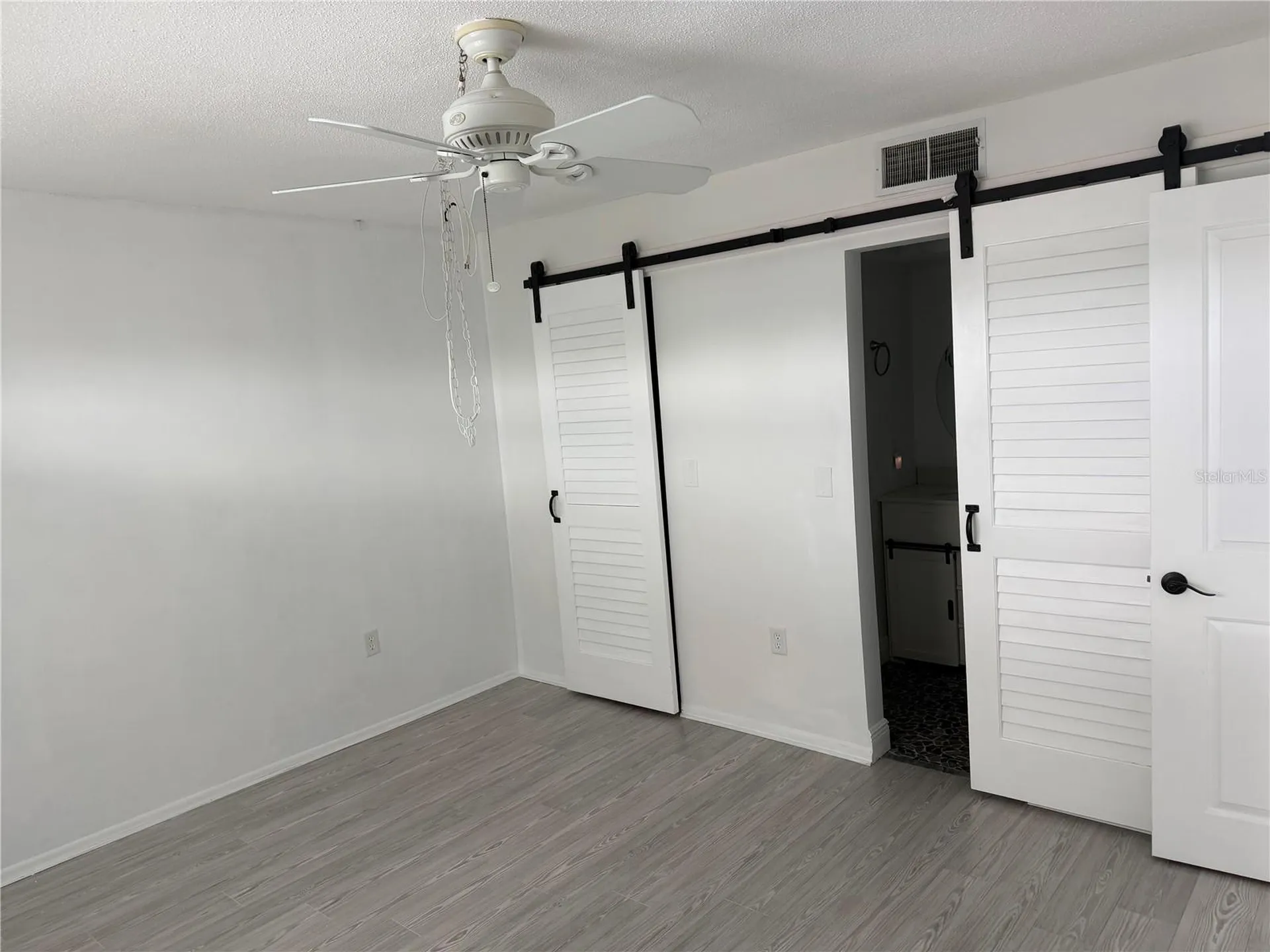 649 Tamiami Trail S Venice FL 34285