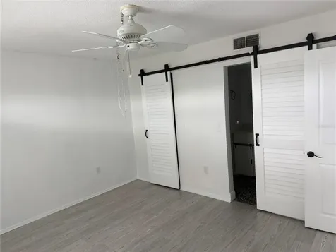 649 Tamiami Trail S Venice FL 34285