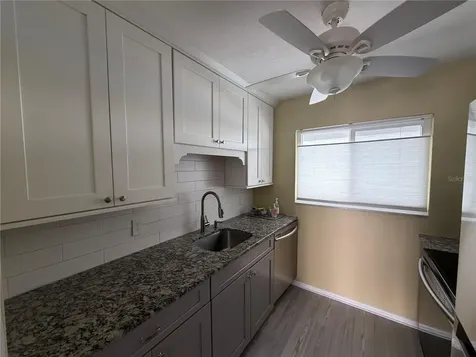649 Tamiami Trail S Venice FL 34285