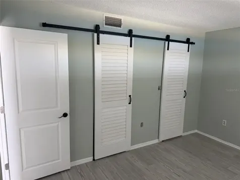 649 Tamiami Trail S Venice FL 34285
