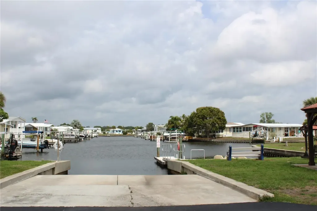 6807 Mount Pleasant Road NE St Petersburg FL 33702