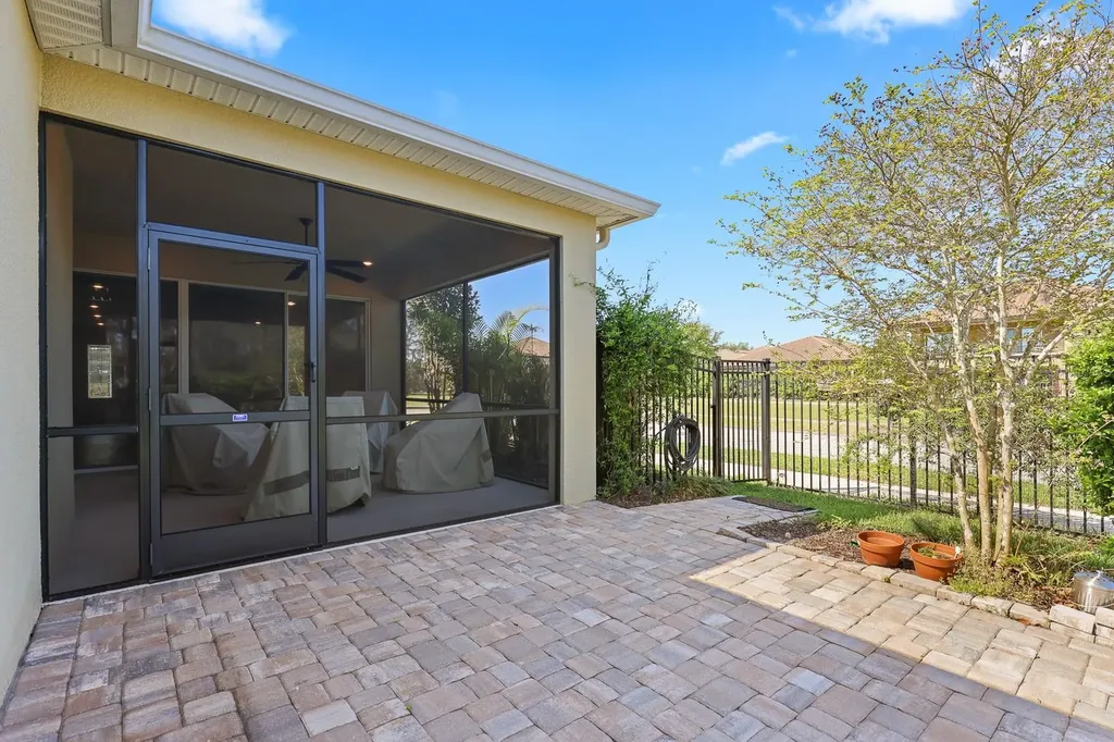 13928 Natures Reserve Drive Lithia FL 33547