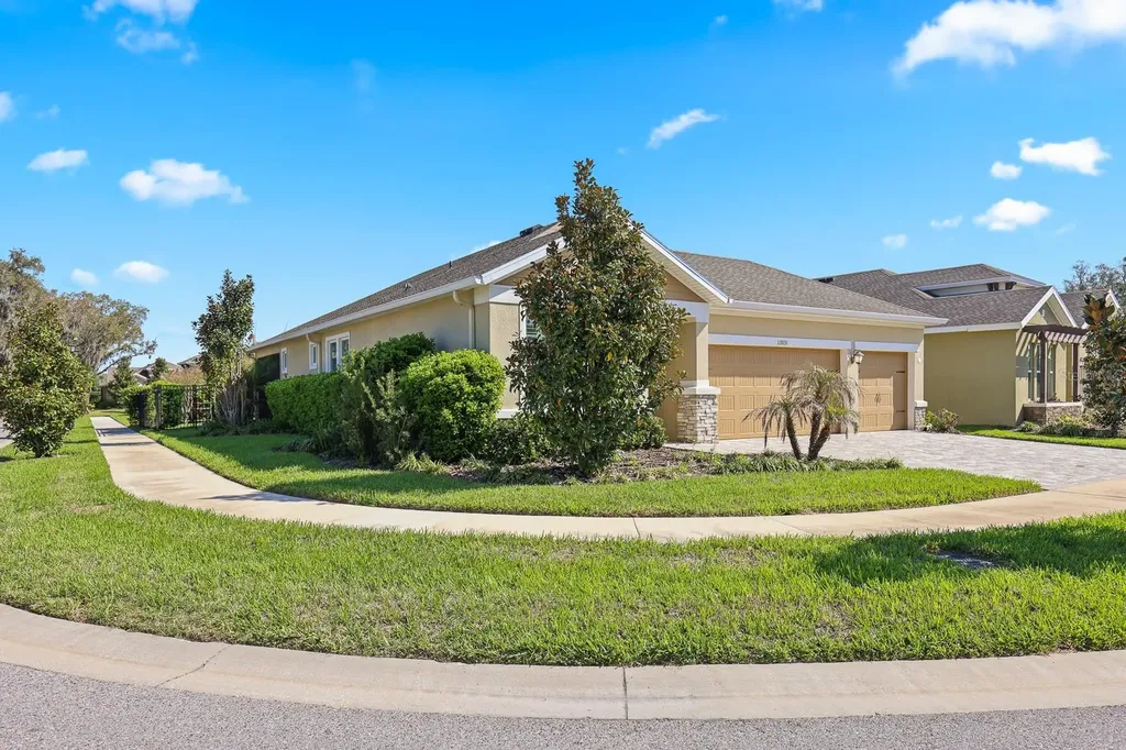 13928 Natures Reserve Drive Lithia FL 33547