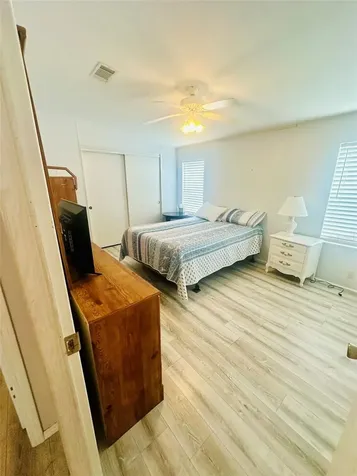 2305 Bay Drive Bradenton FL 34207