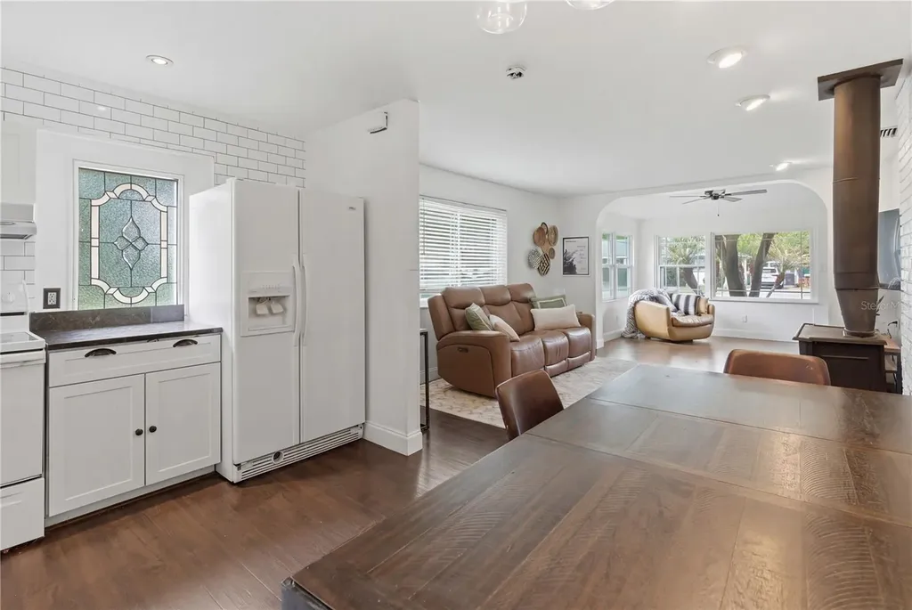 2307 Peel Avenue Orlando FL 32806