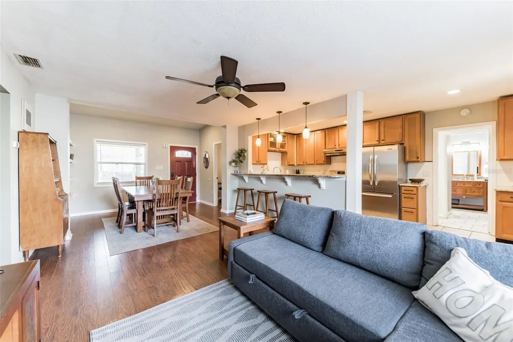 418 Lebeau Street Clearwater FL 33755