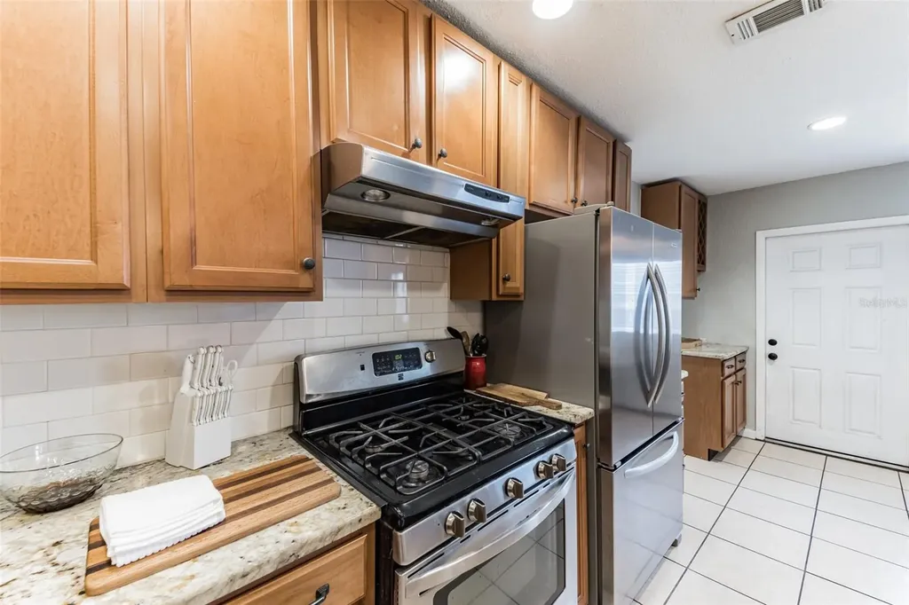 418 Lebeau Street Clearwater FL 33755