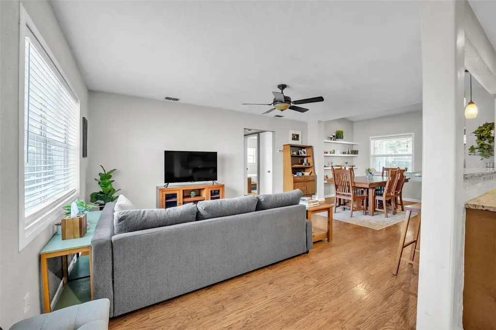 418 Lebeau Street Clearwater FL 33755