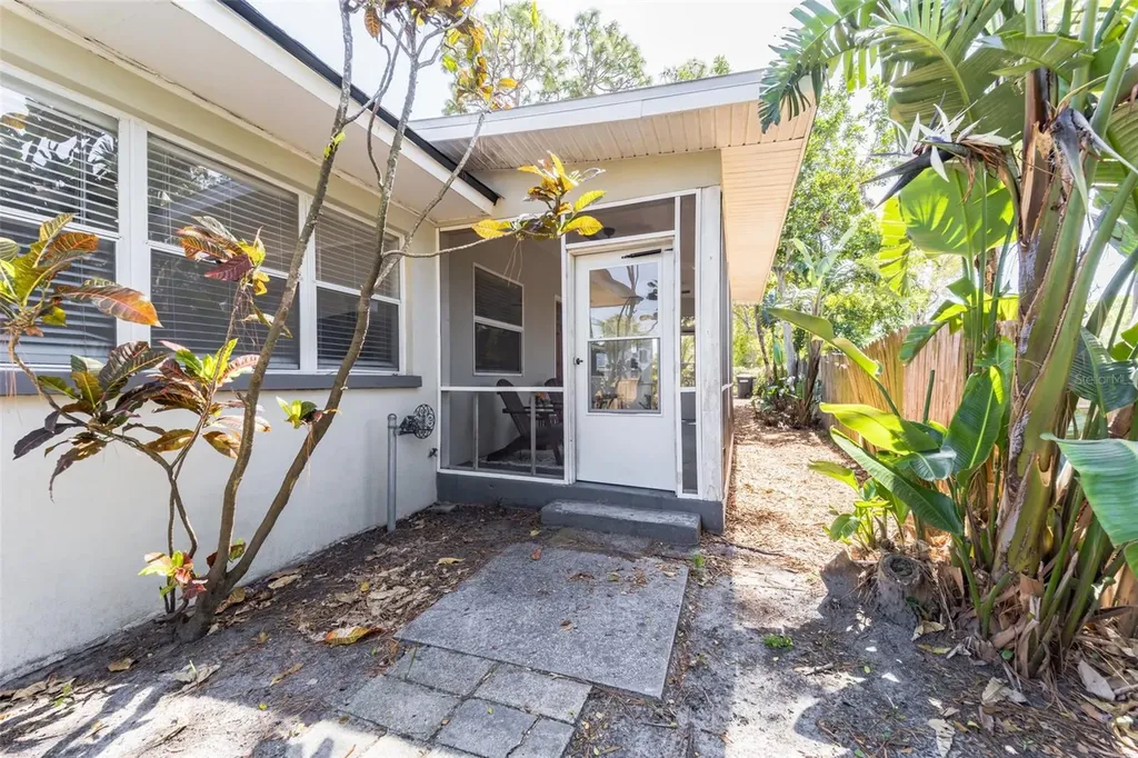 418 Lebeau Street Clearwater FL 33755