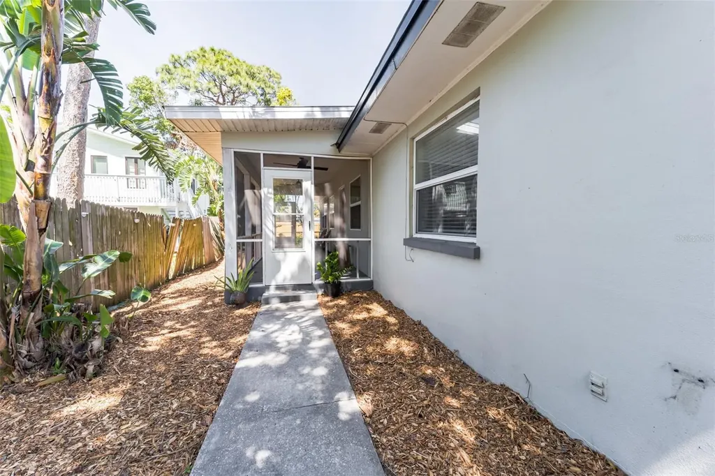 418 Lebeau Street Clearwater FL 33755