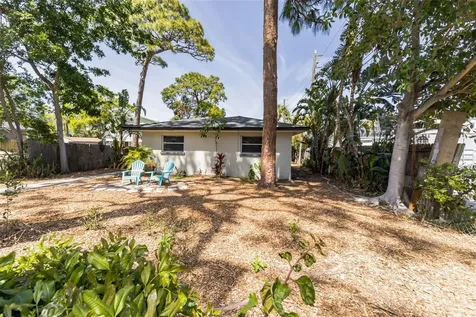 418 Lebeau Street Clearwater FL 33755