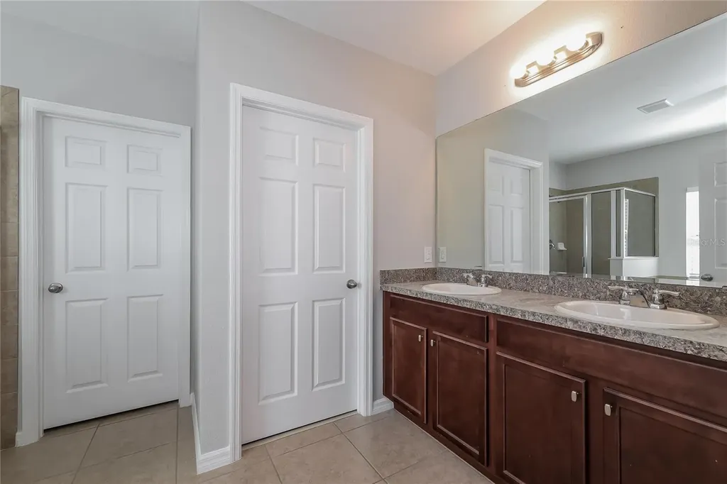 122 Vitoria Road Davenport FL 33837