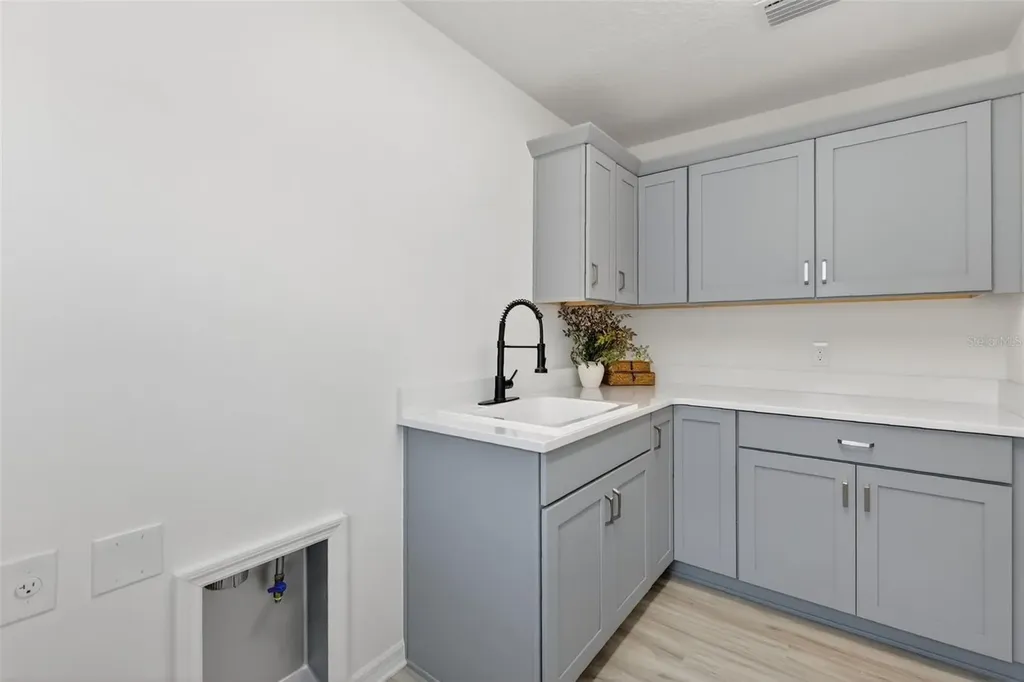 1954 Mcmurtrie Loop The Villages FL 34762