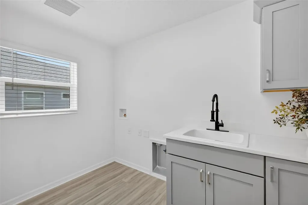 1954 Mcmurtrie Loop The Villages FL 34762