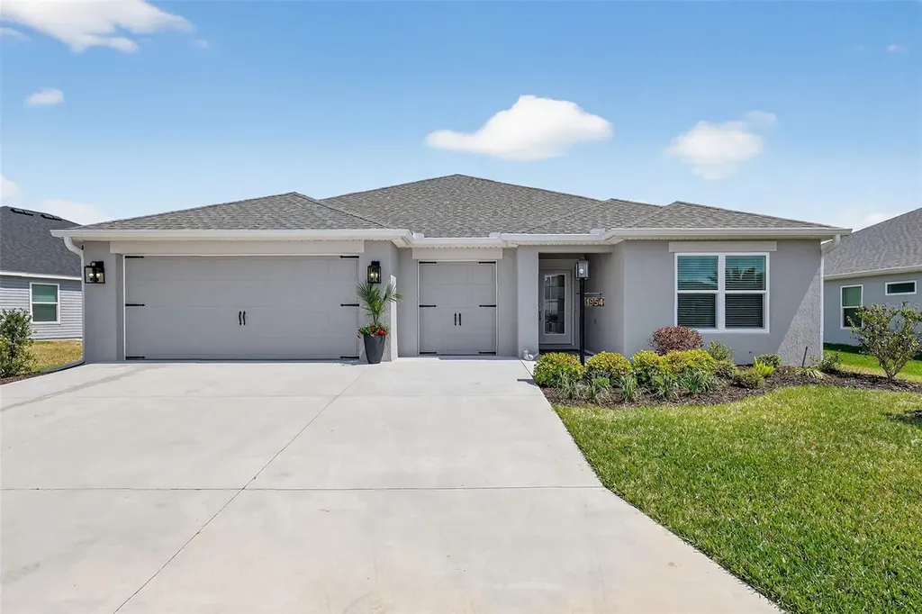 1954 Mcmurtrie Loop The Villages FL 34762