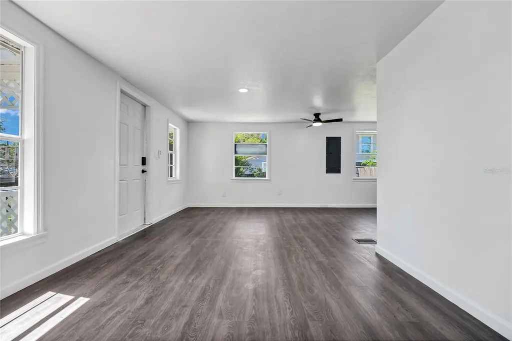 4311 Tony Street Orlando FL 32808