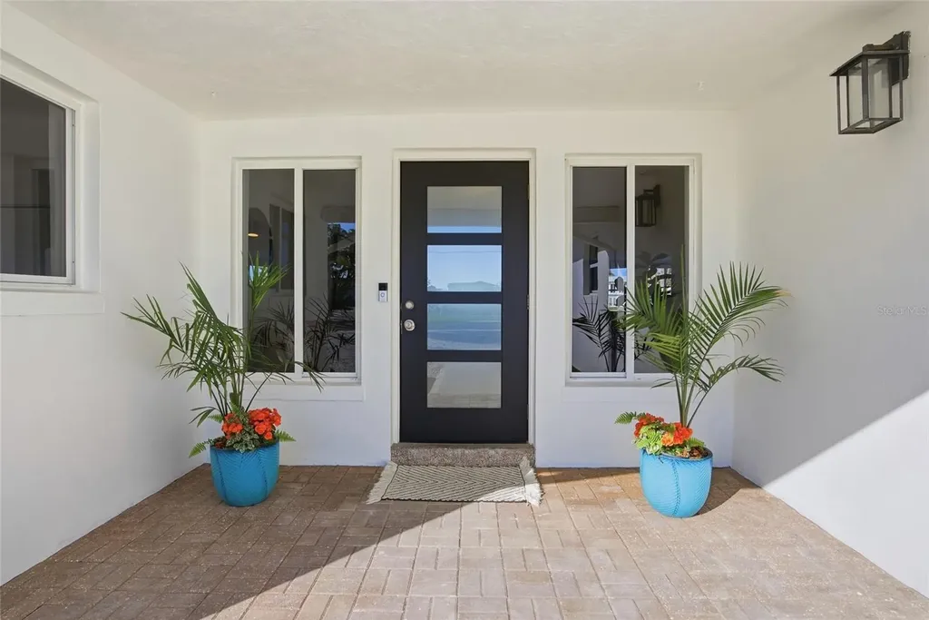 16113 5th Street E Redington Beach FL 33708