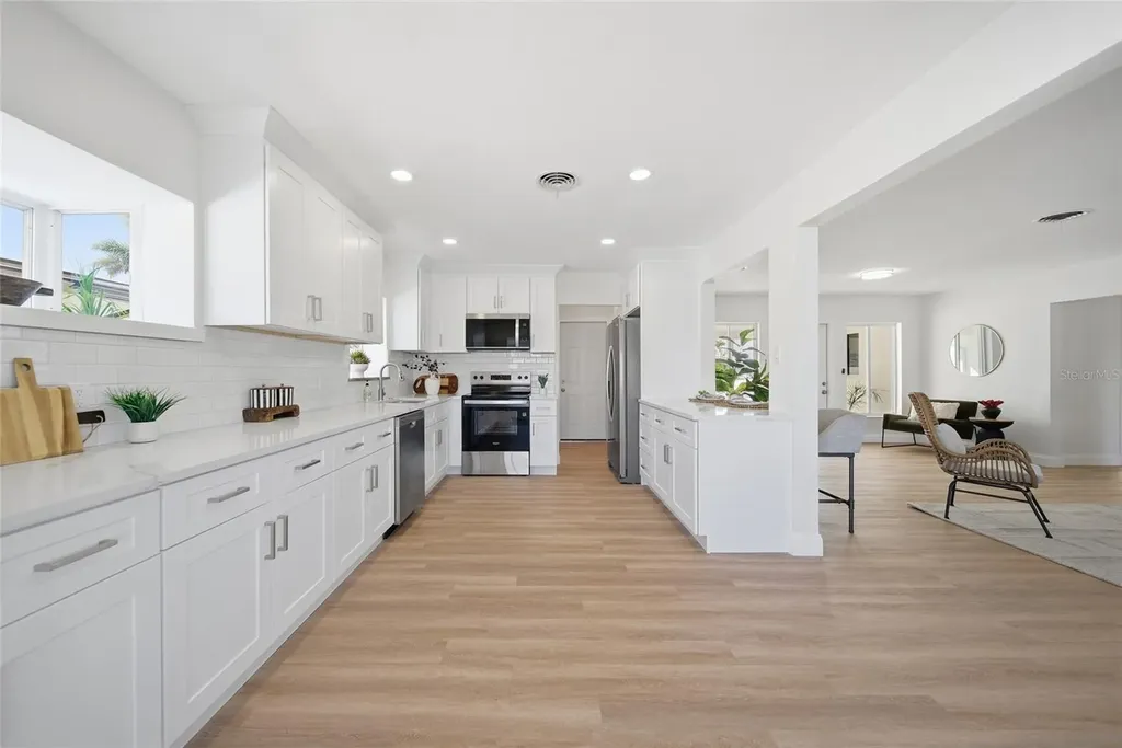 16113 5th Street E Redington Beach FL 33708