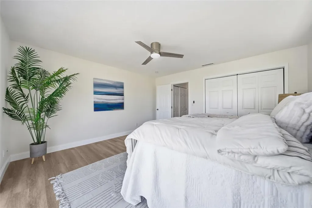 16113 5th Street E Redington Beach FL 33708