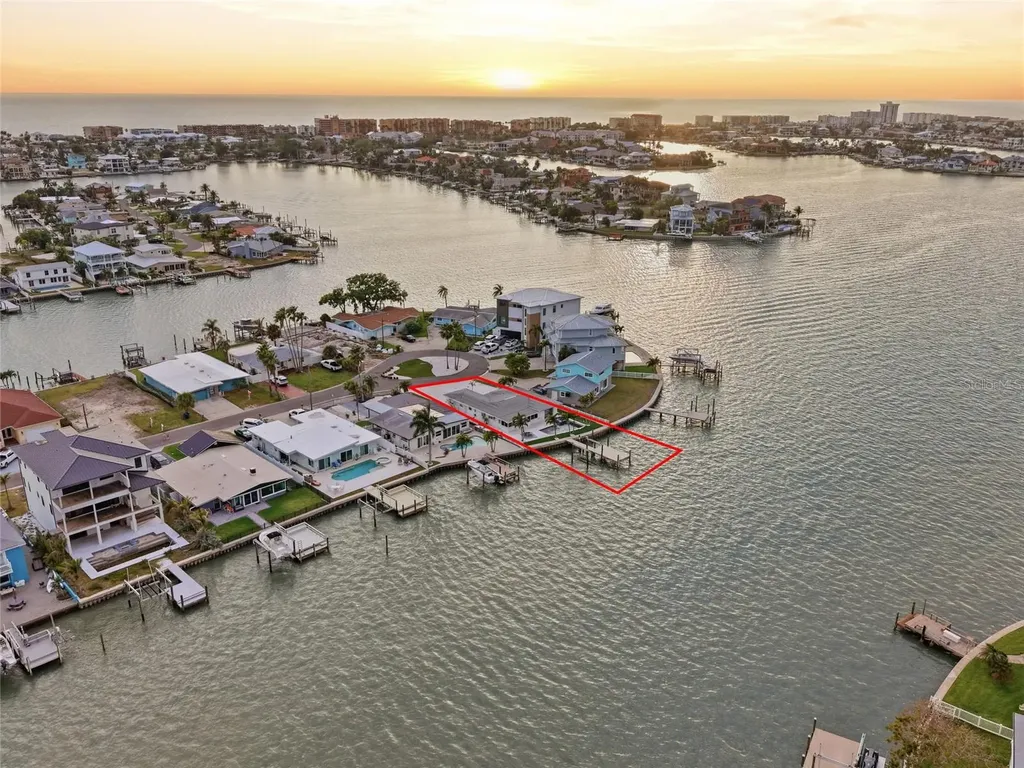 16113 5th Street E Redington Beach FL 33708