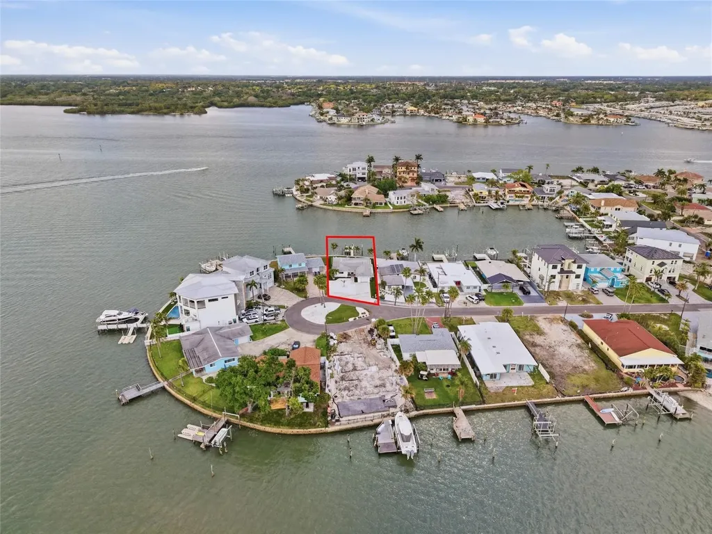 16113 5th Street E Redington Beach FL 33708