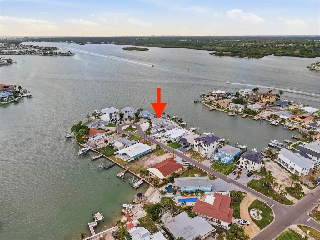 16113 5th Street E Redington Beach FL 33708