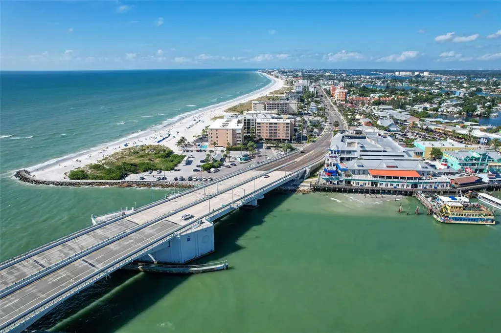 16113 5th Street E Redington Beach FL 33708