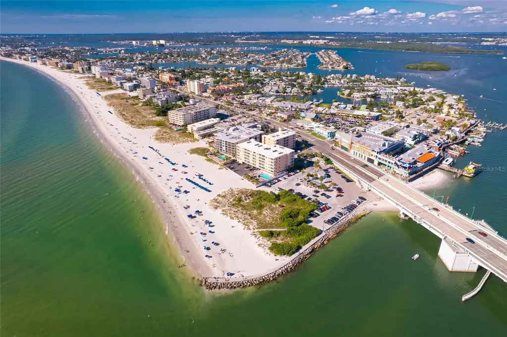 16113 5th Street E Redington Beach FL 33708