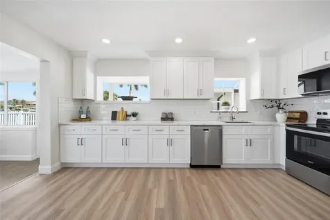 16113 5th Street E Redington Beach FL 33708