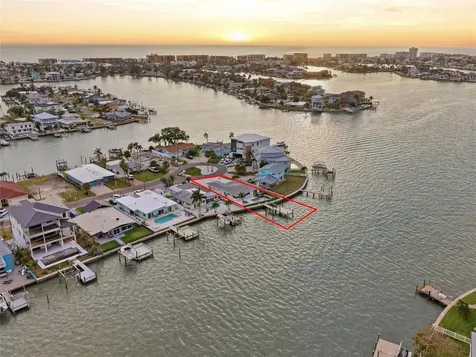 16113 5th Street E Redington Beach FL 33708