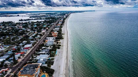 16113 5th Street E Redington Beach FL 33708